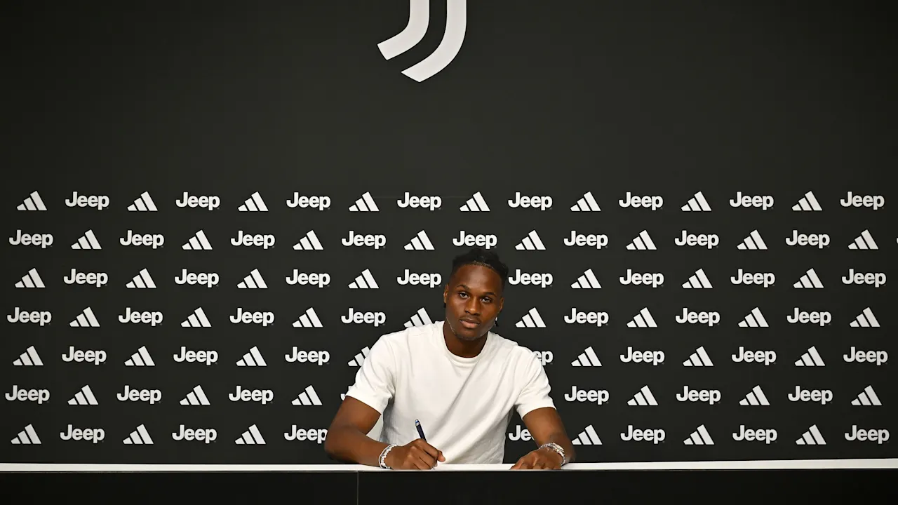 Official: Alvin Okoro joins Juventus on loan from Venezia with option to buy