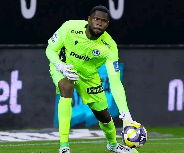 Francis Uzoho Keeps Clean Sheet as Omonia Nicosia Extend Lead at the Top