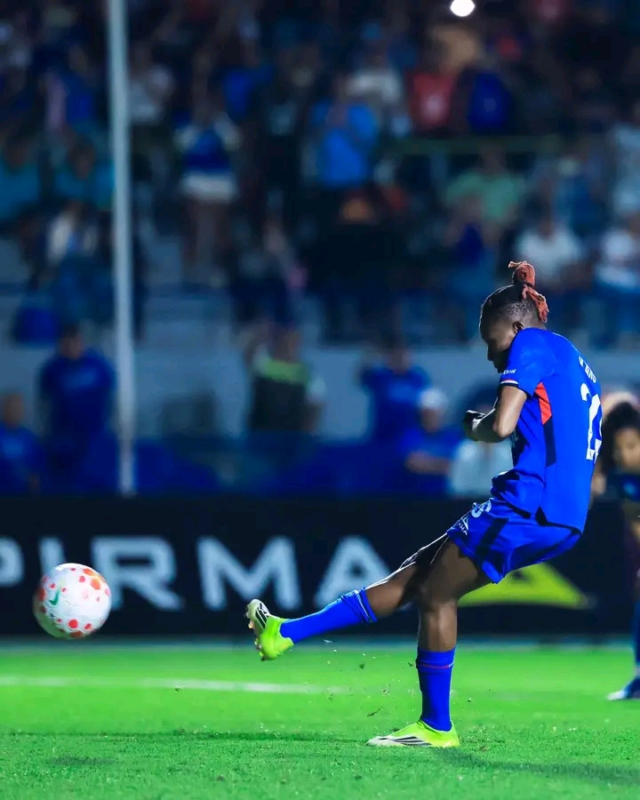 Uchenna Kanu Strikes Late as Cruz Azul Hold Monterrey in Liguilla Quarter-final First Leg