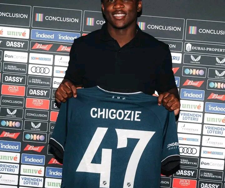 Owen Chigozie Signs First Professional Contract with FC Utrecht
