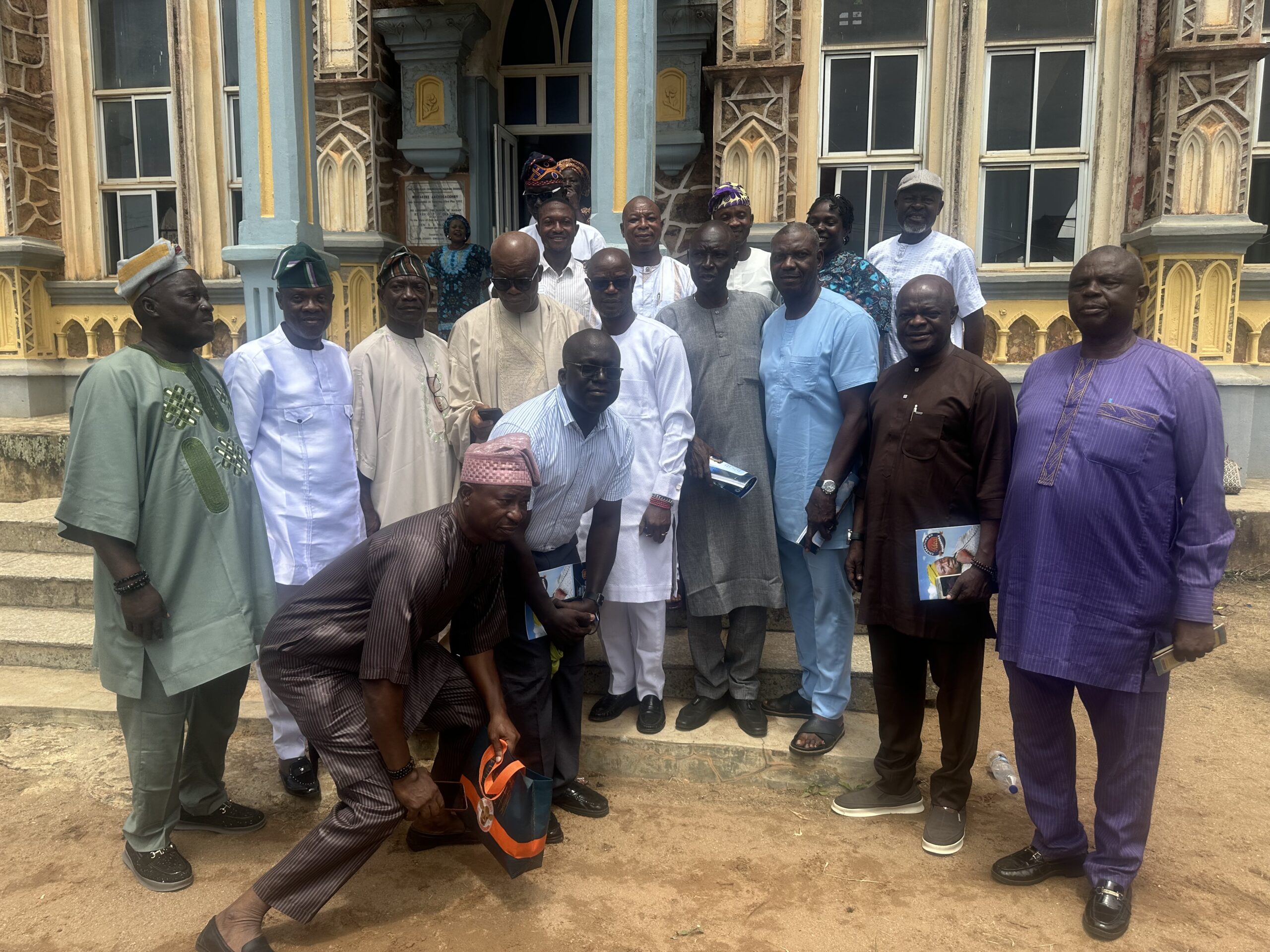 Dignitaries Pay Glowing Tributes as Ex-Super Eagles Coach Adegboye Onigbinde Is Laid to Rest