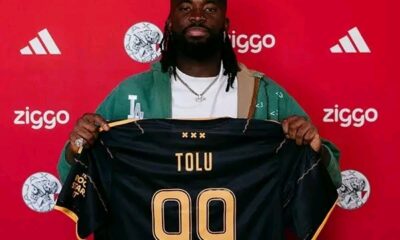 Official: Ajax sign Nigeria striker Tolu Arokodare on loan from Wolves