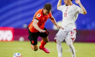 Frenkie de Jong facing lengthy lay-off as Barcelona confirm knee ligament damage
