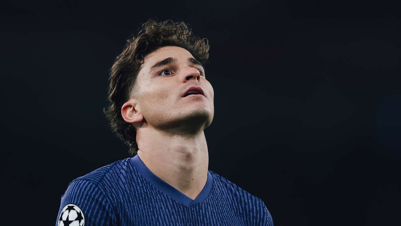 Barcelona step up search for striker alternatives as patience over Julian Alvarez runs thin