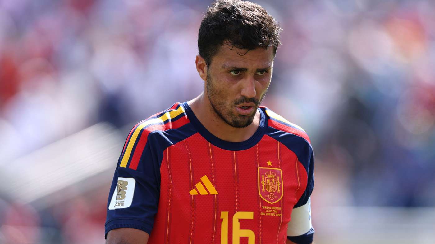 Barcelona offer €60m for Rodri as Manchester City demand €80m