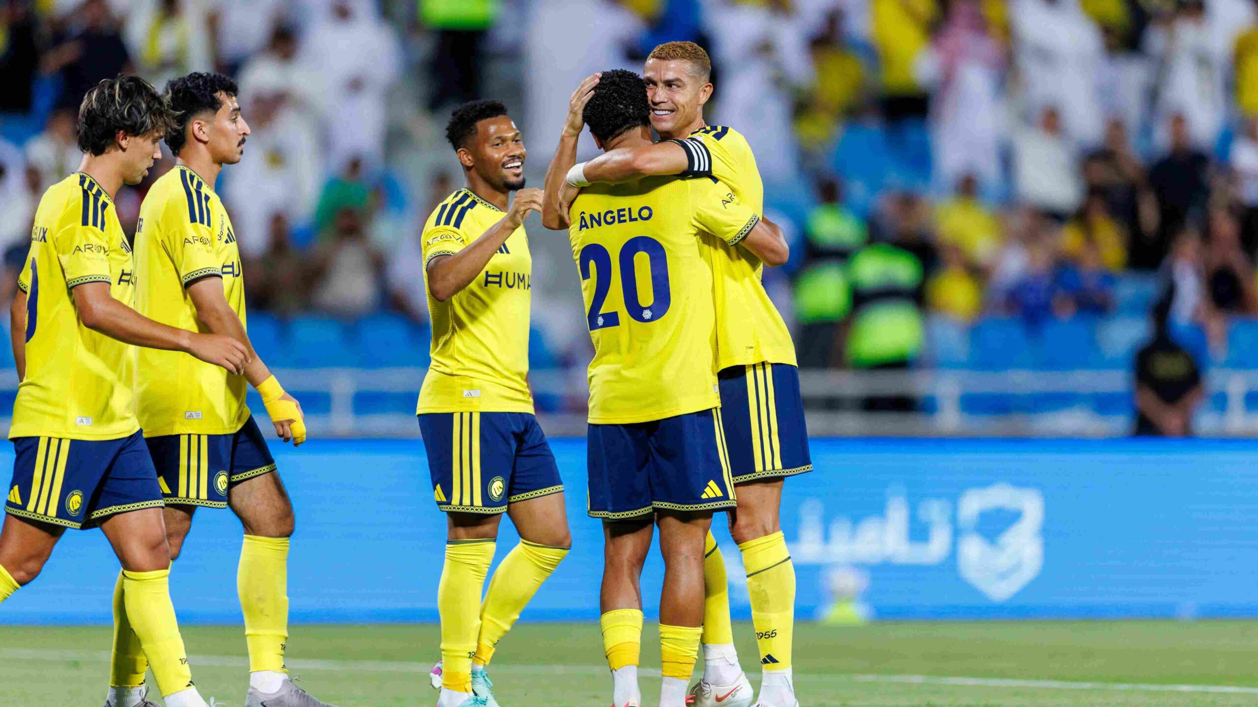 Waleed Abdullah sparks debate after watching Al-Nassr on phone during Al-Diriyah match