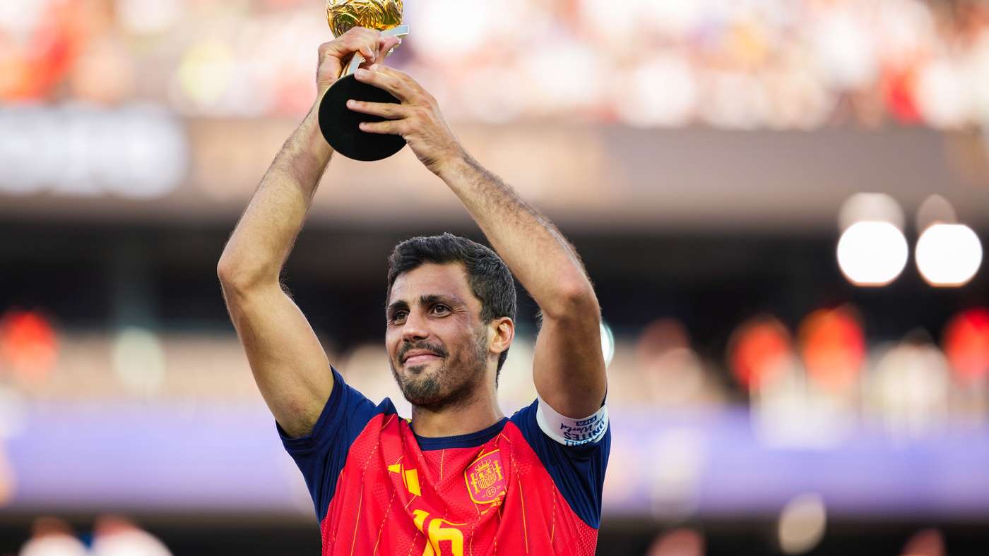 Barcelona decision could clear Real Madrid path to Rodri