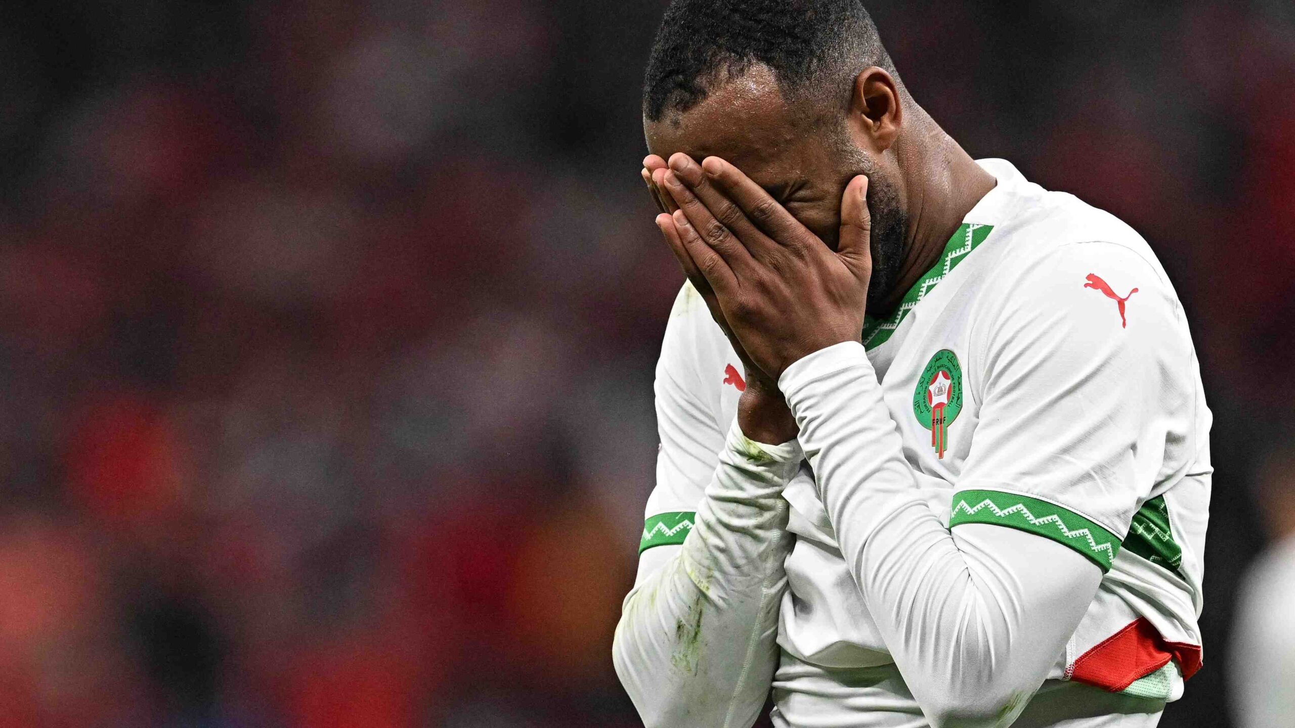 Volos goalkeeper apologises to Ayoub El Kaabi after painful collision