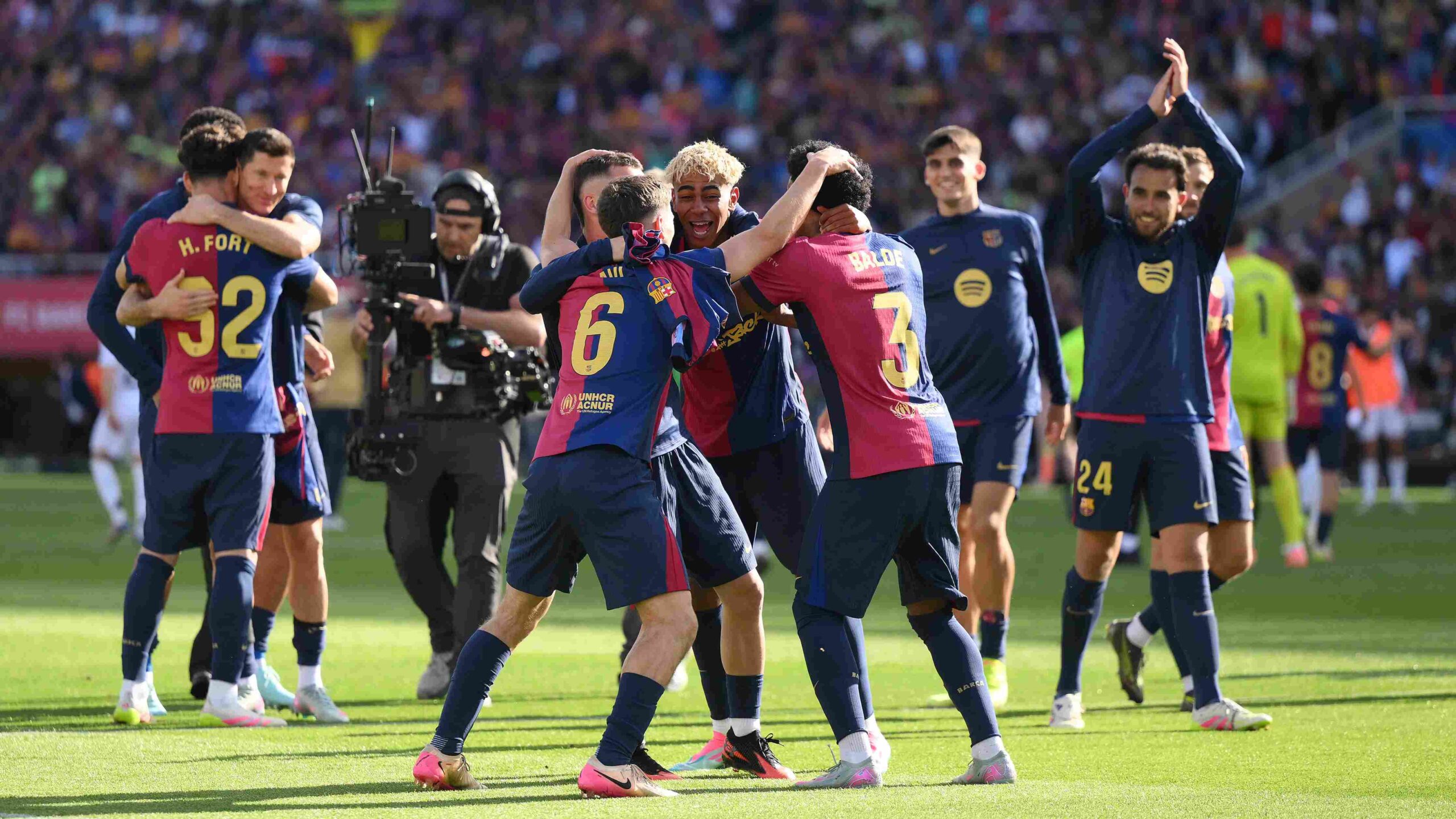 Barcelona defender Alejandro Balde considers January exit amid transfer interest