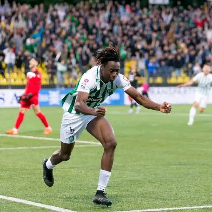 Nigeria’s Mathias Oyewusi scores for Raja Casablanca in 2-2 draw with El-Kanemi Warriors Nigeria’s Mathias Oyewusi scores for Raja Casablanca in 2-2 draw with El-Kanemi Warriors