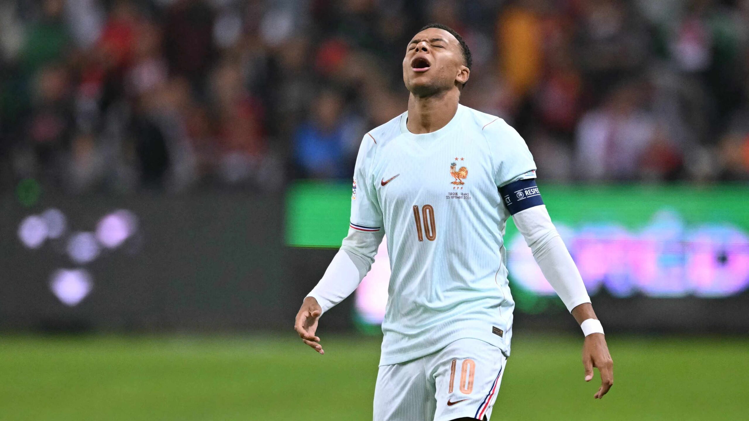 Kylian Mbappe’s Paris appearance raises questions over Real Madrid injury Kylian Mbappe’s Paris appearance raises questions over Real Madrid injury