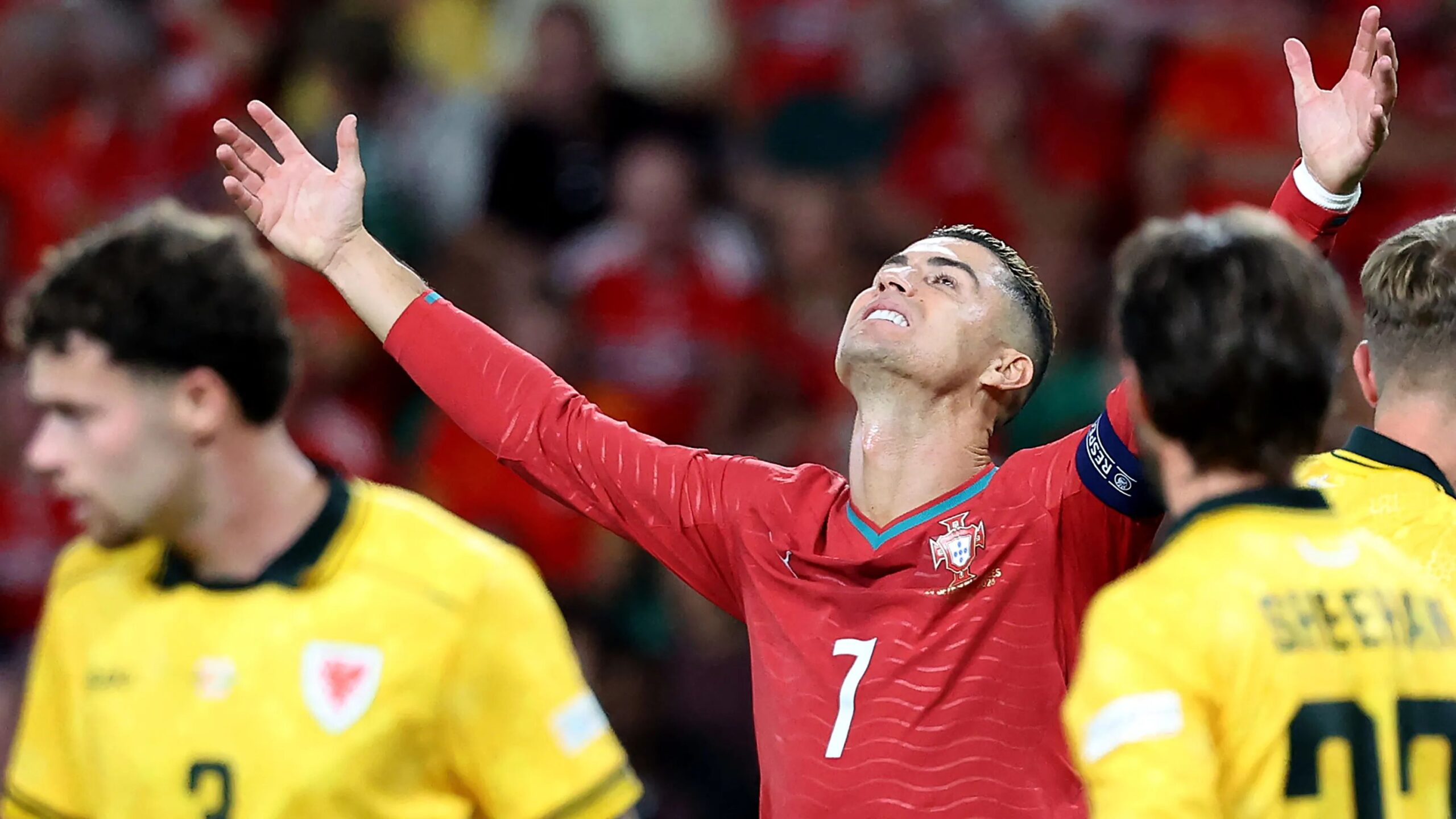 Cristiano Ronaldo row sees Portugal Instagram account lose more than 400,000 followers