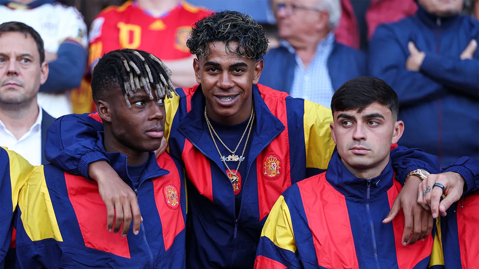 Nico Williams leaves Spain camp with thigh injury