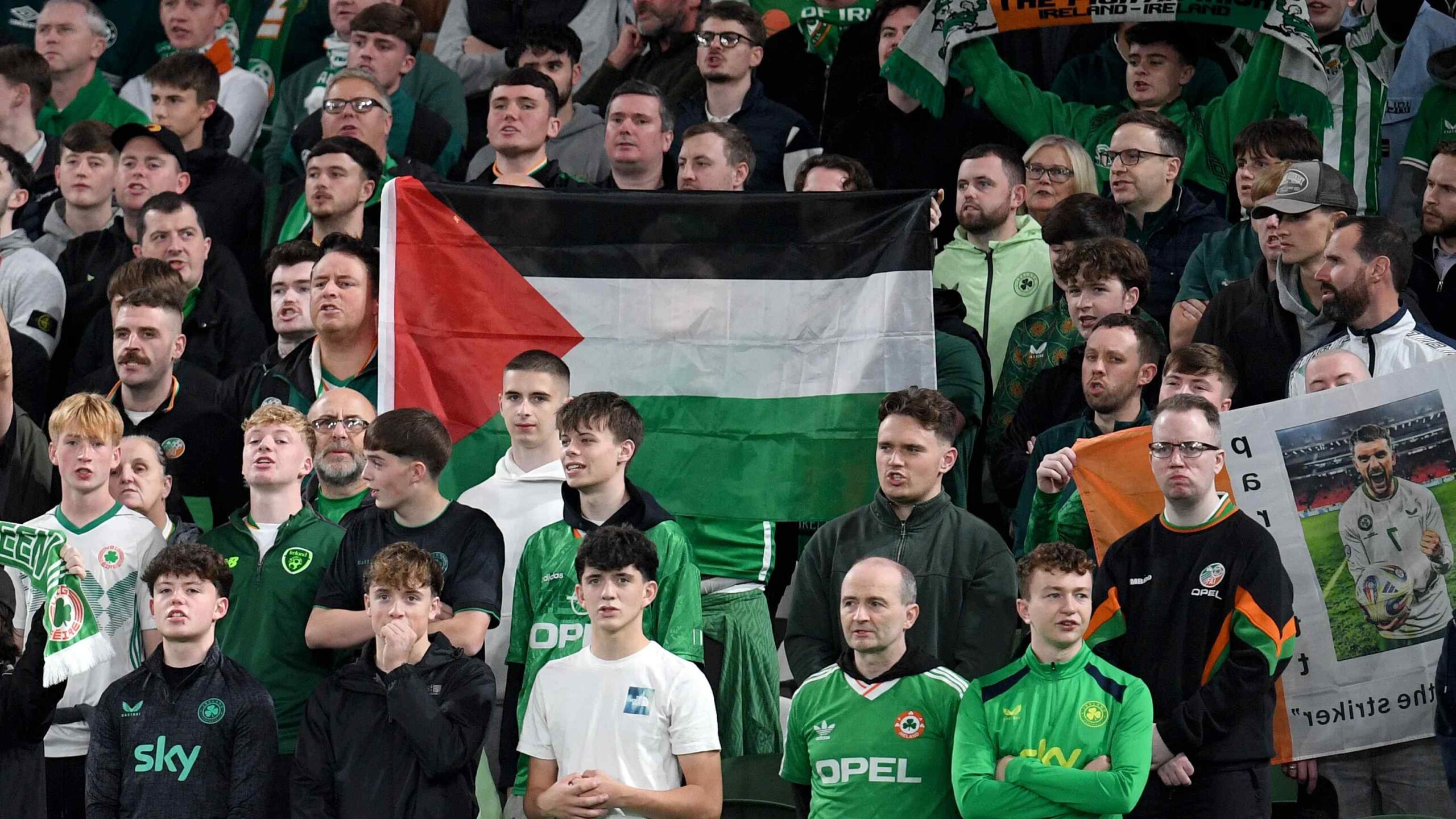 Tennis balls carrying Palestinian flags halt Ireland’s Nations League draw Tennis balls carrying Palestinian flags halt Ireland’s Nations League draw