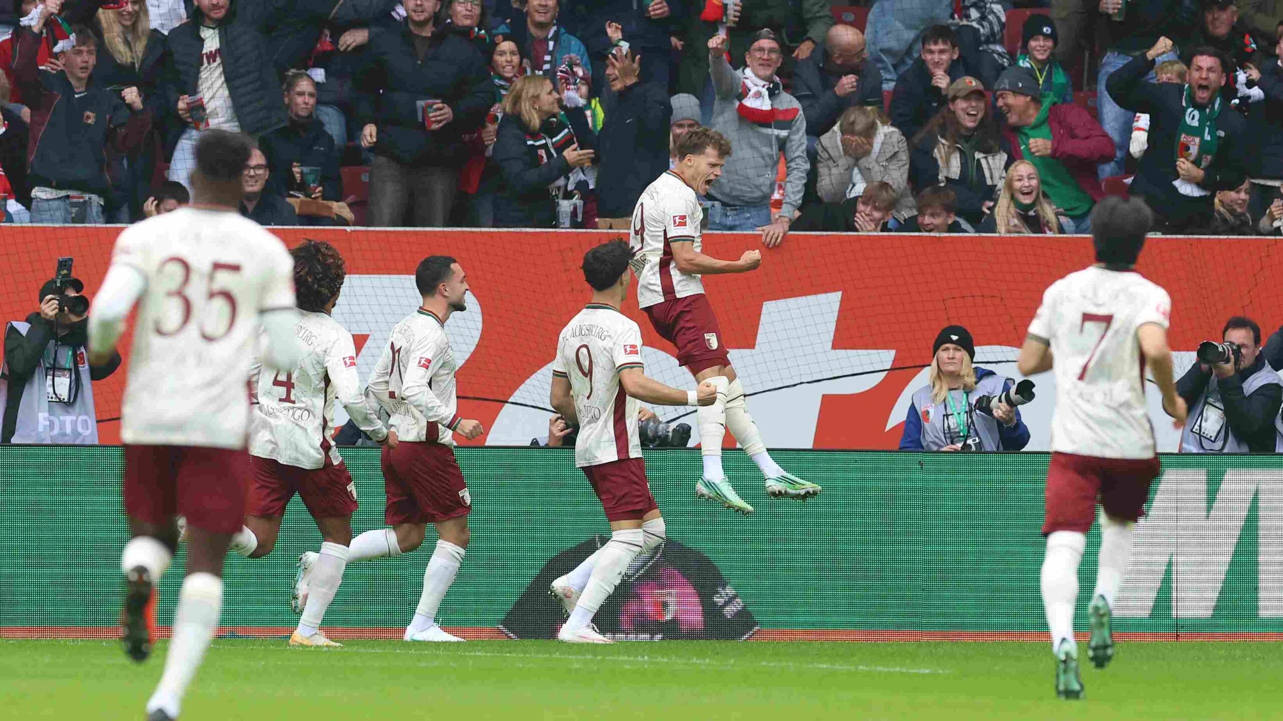 Manuel Neuer error helps Augsburg’s Robin Fellhauer score fastest Bundesliga goal