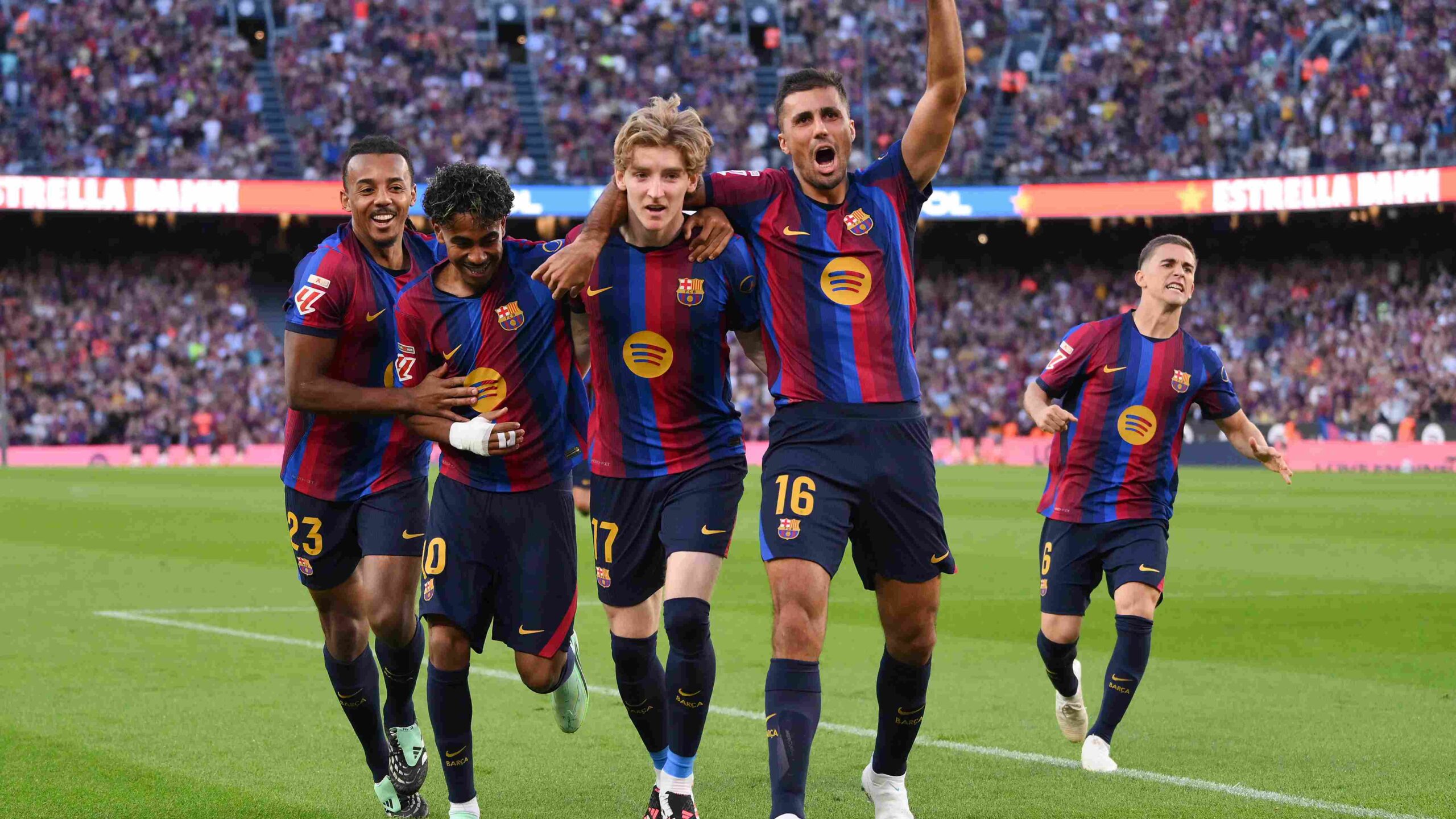 Barcelona’s flying start contrasts with Real Madrid tension before El Clasico Barcelona’s flying start contrasts with Real Madrid tension before El Clasico