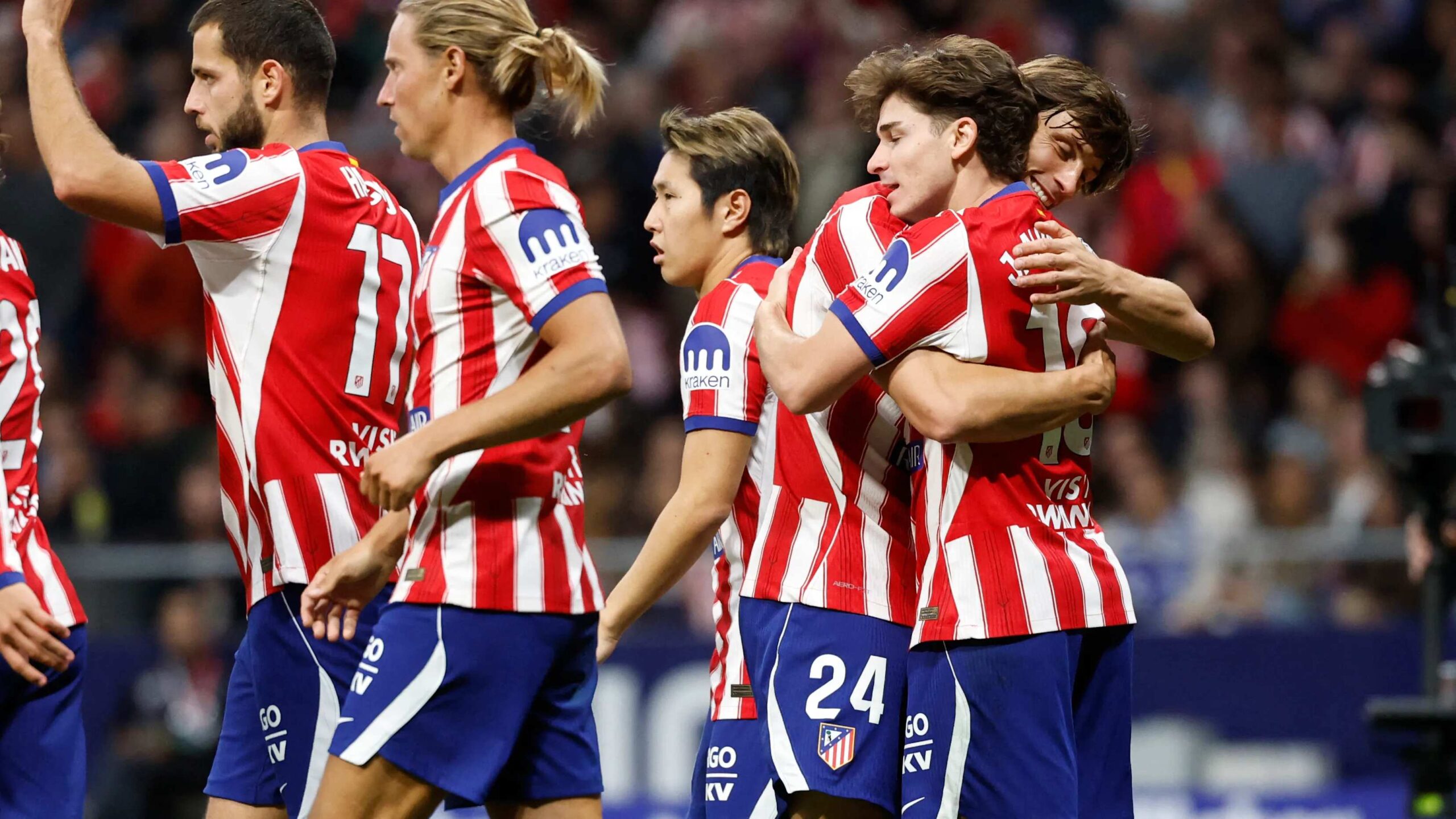 Atletico Madrid increase pressure on Real Madrid before El Clasico