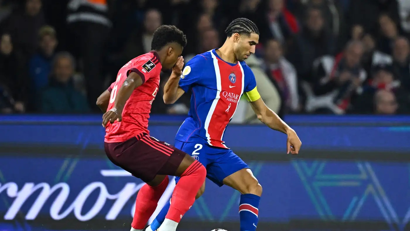 Paris Saint-Germain move top of Ligue 1 after late win over Lyon