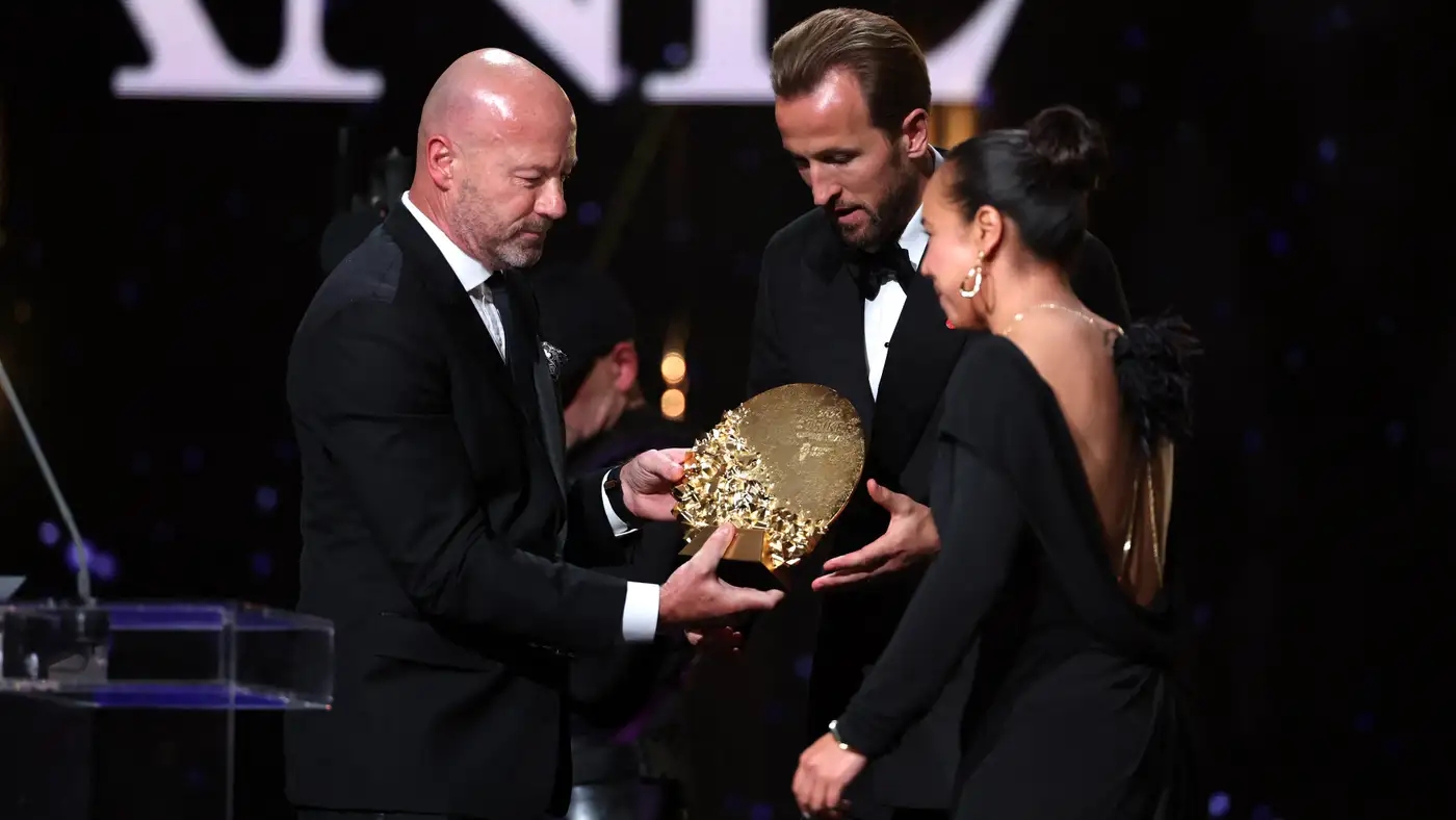 Harry Kane wins Gerd Muller Award after goal-laden Bayern Munich season Harry Kane wins Gerd Muller Award after goal-laden Bayern Munich season
