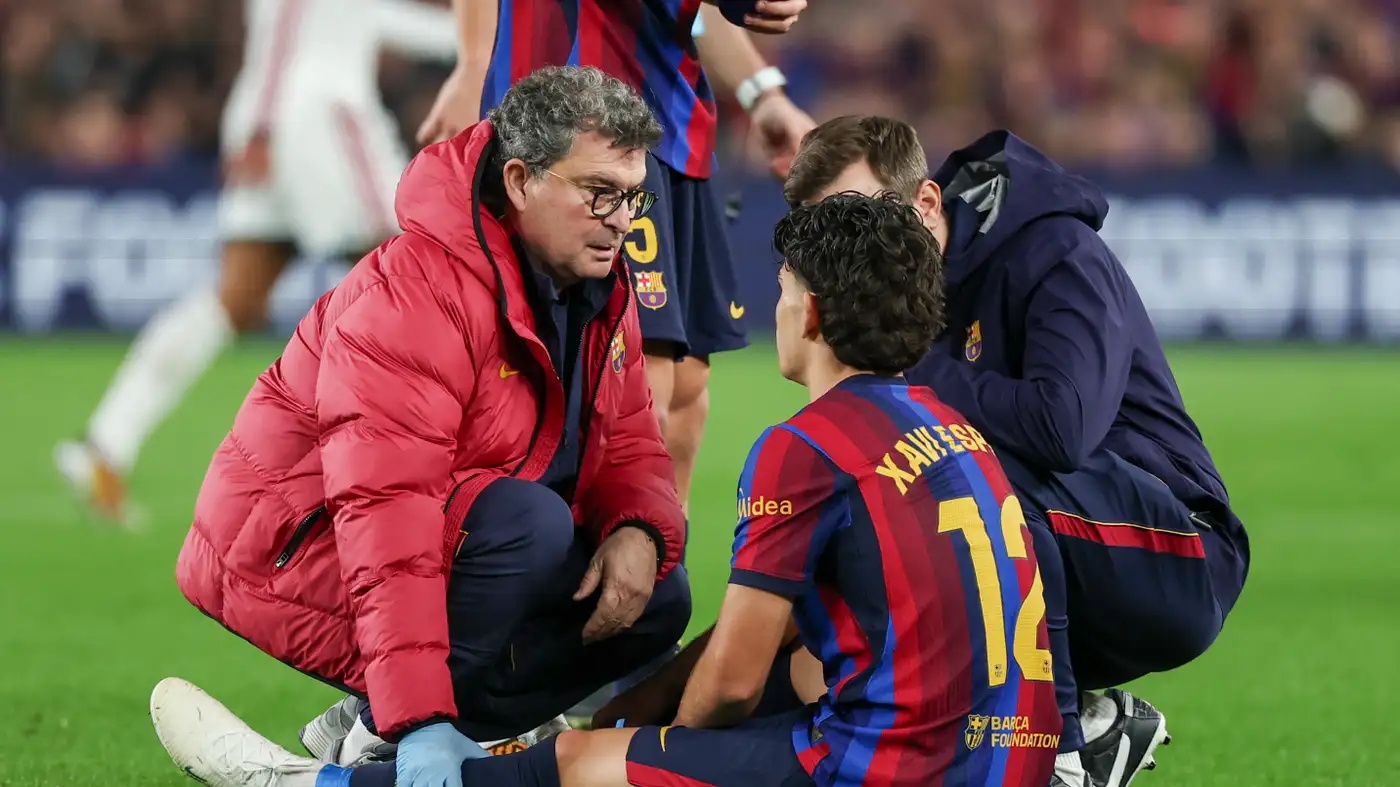 Barcelona prepare emergency right-back plan as Farinas emerges from the shadows
