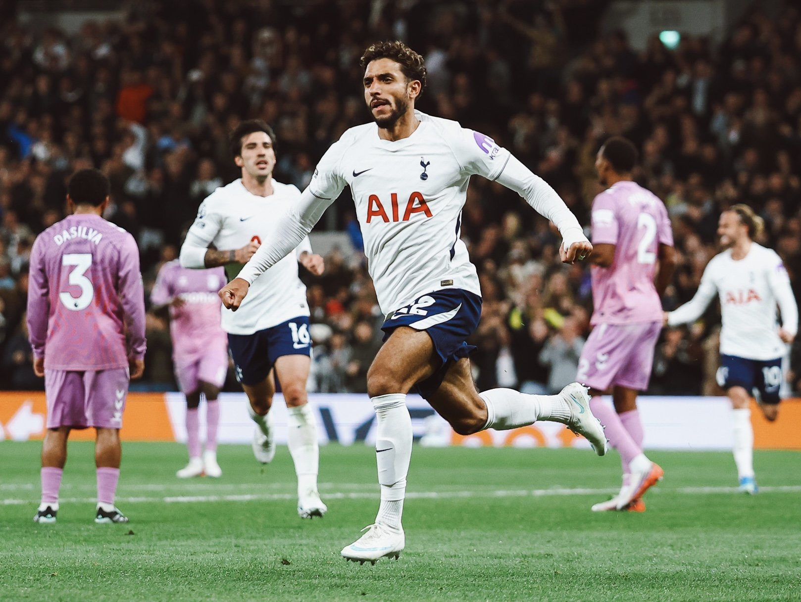Tottenham beat Coventry to claim first Premier League win of season