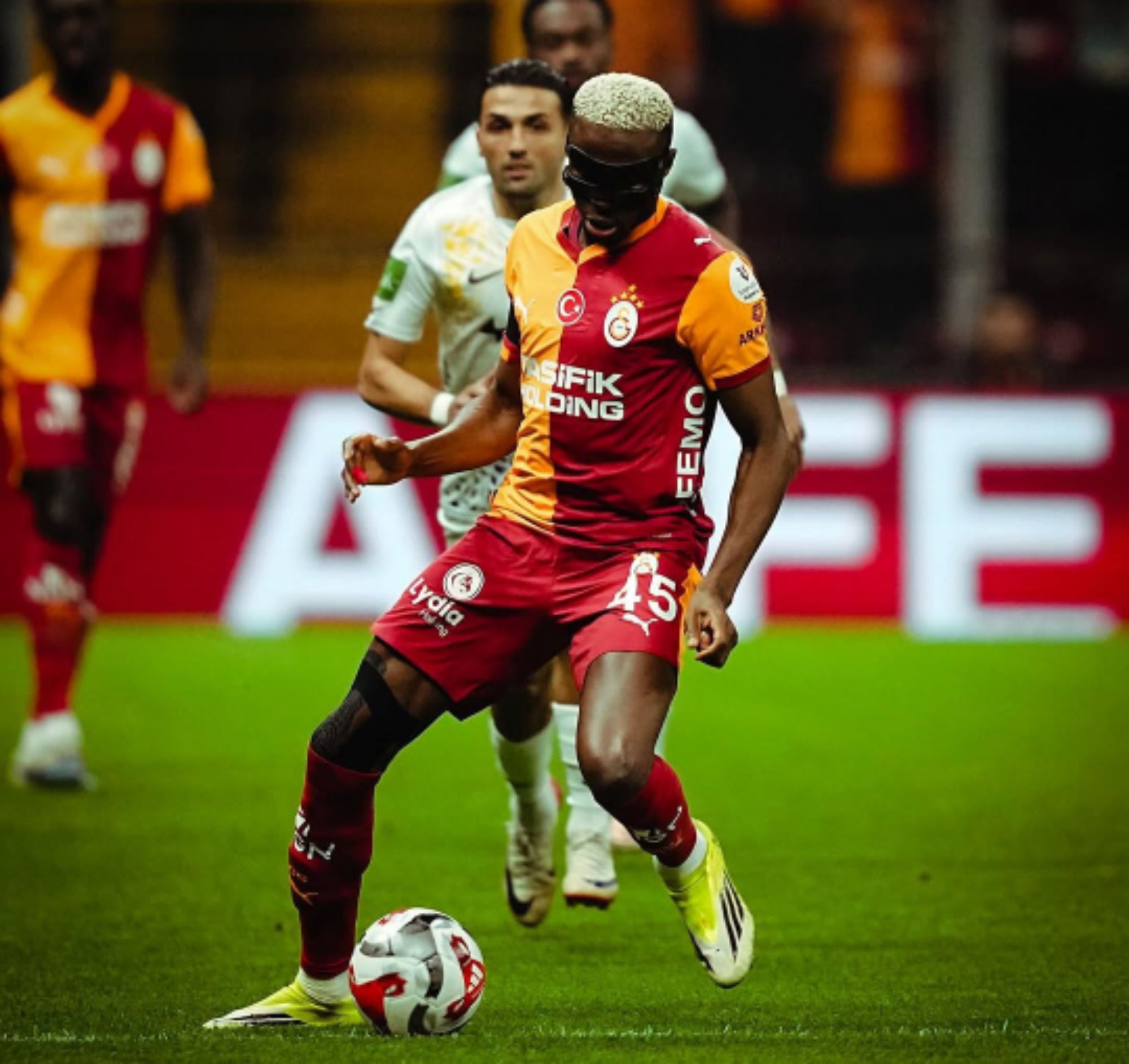 Victor Osimhen pledges all-out commitment to Galatasaray after Fenerbahce derby win